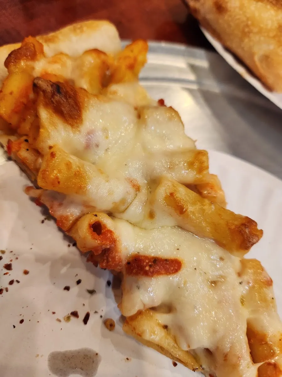 Benny's Brick Oven Kosher Pizza — photo 2