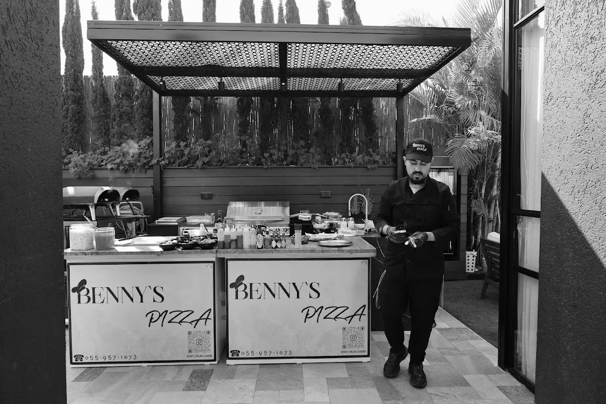 Benny's Dairy Catering & Pizza