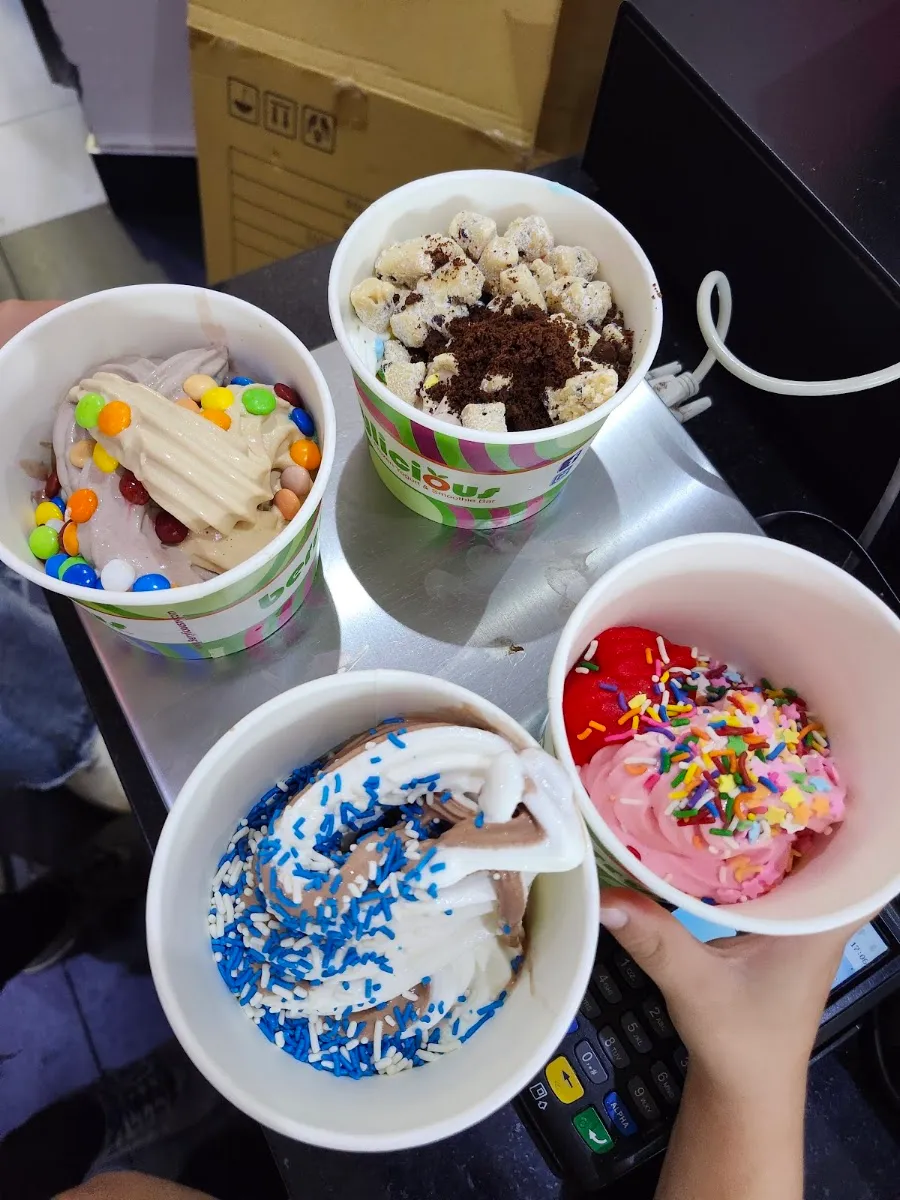 Berrylicious Frozen Yogurt, Smoothies, Coffee and More — foto 7