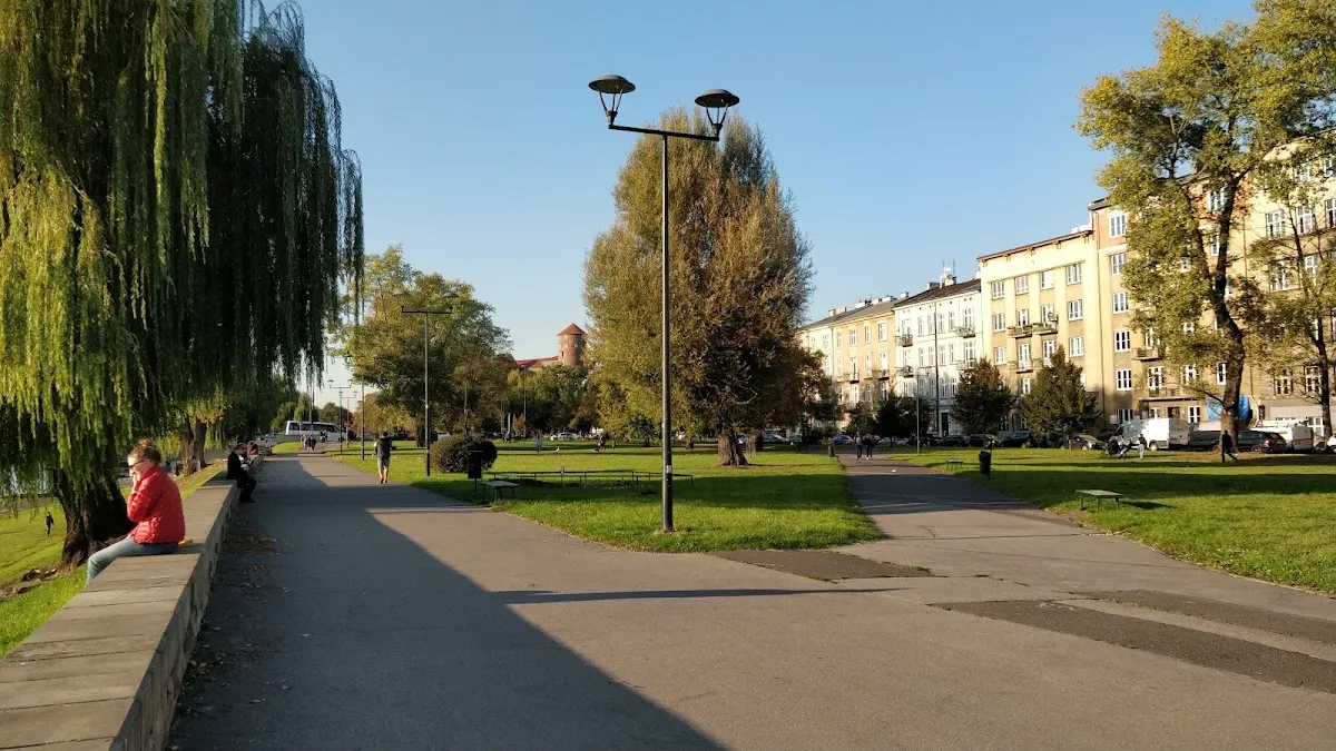 Bet Jakow, Żeńska Szkoła Żydowska - tablica pamiątkowa — photo 8