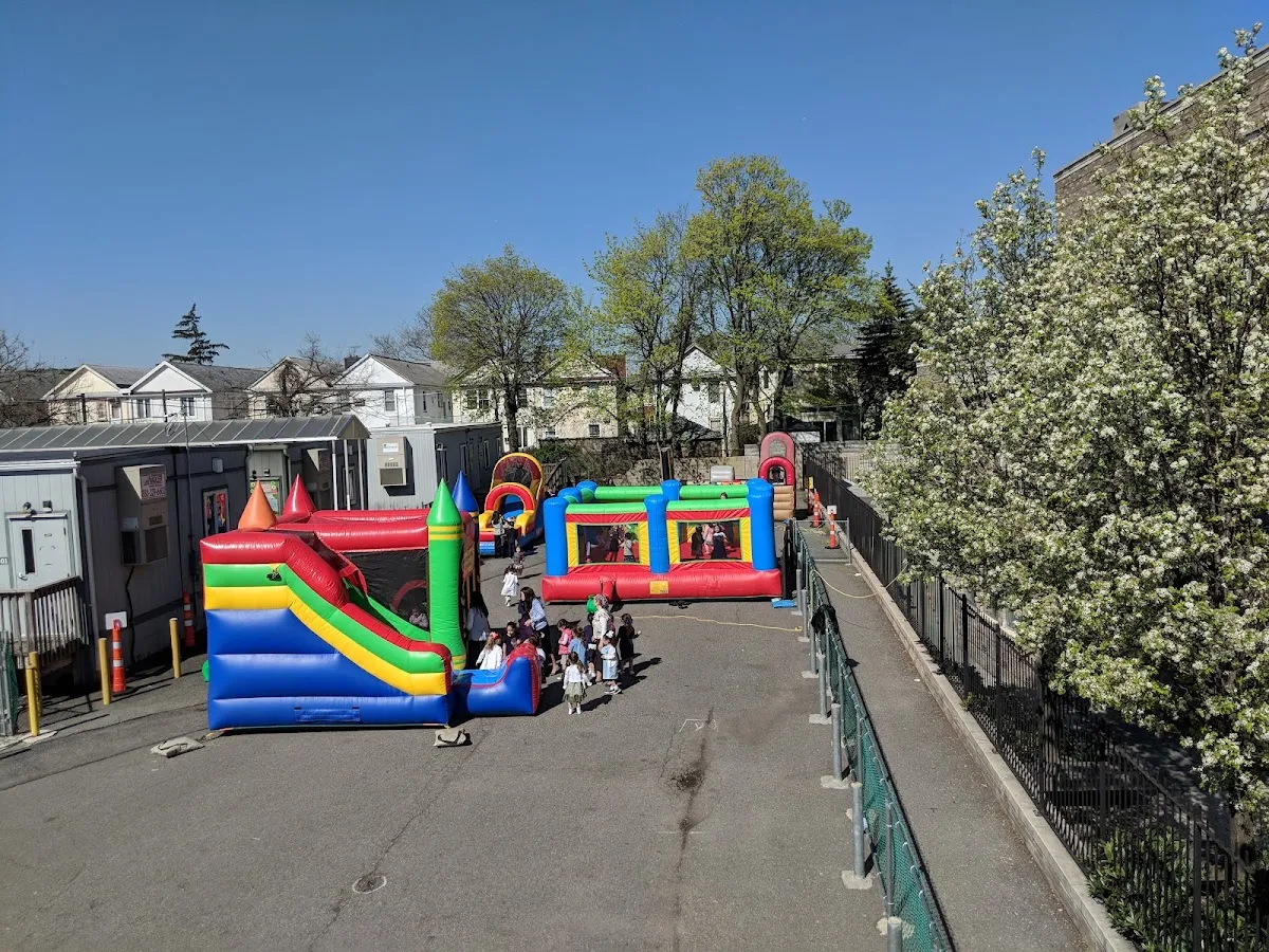 Bet Yaakov Ateret Torah — photo 2