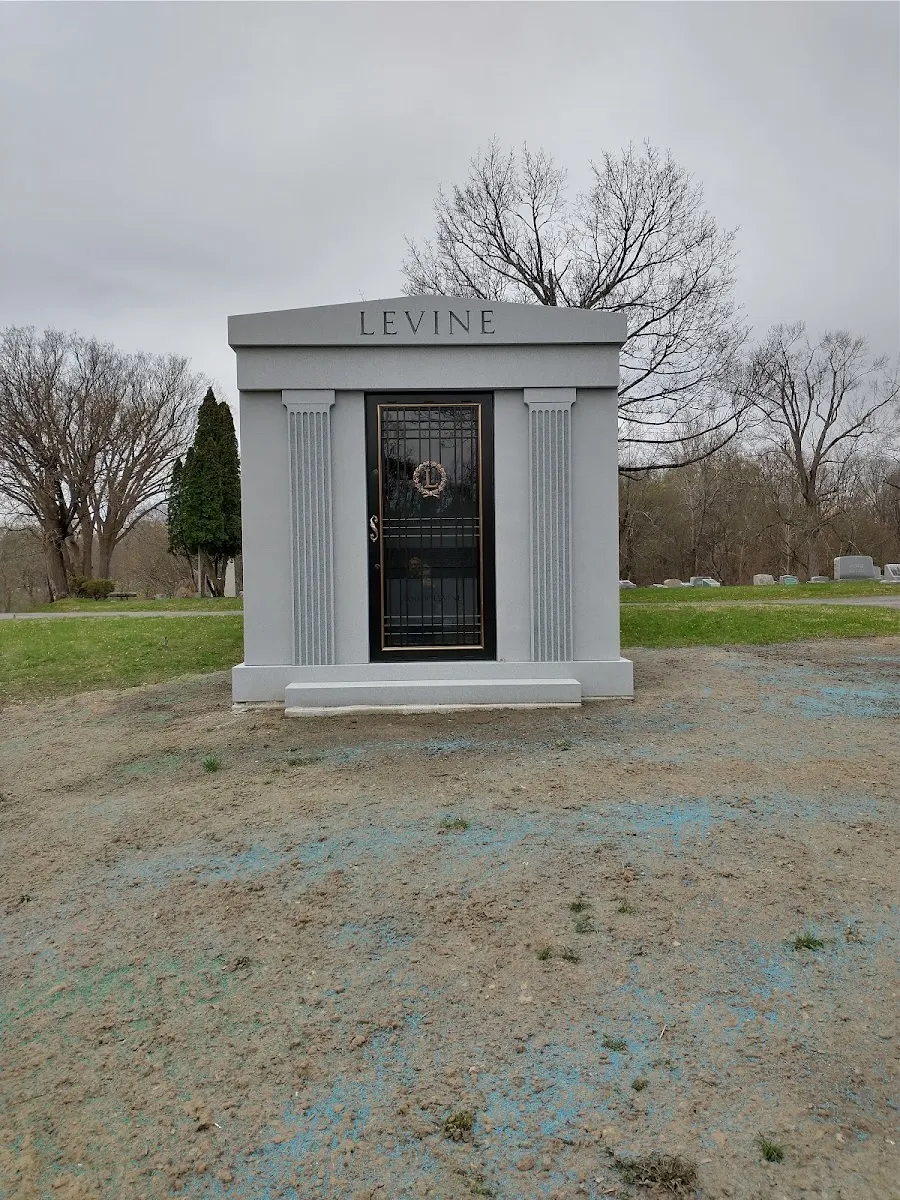 Beth Emeth Cemetery — photo 2