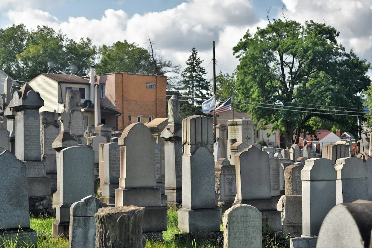 Beth Hamedrash Hagodol-Beth Jacob Cemetery — photo 3