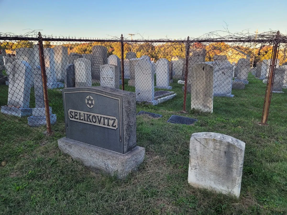 Beth Hamedrosh Hagodol Cemetery (Rosedale)
