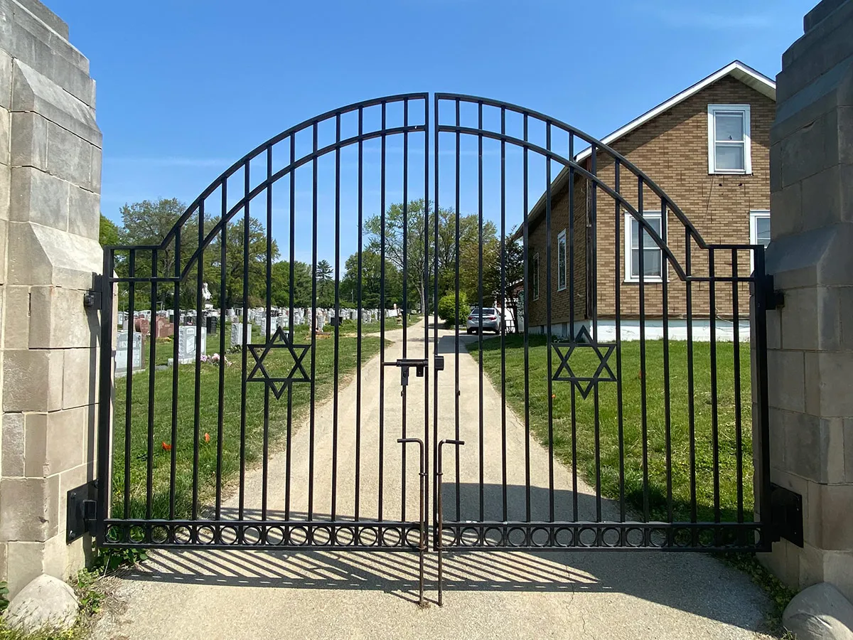 Beth Hamedrosh Hagodol Cemetery