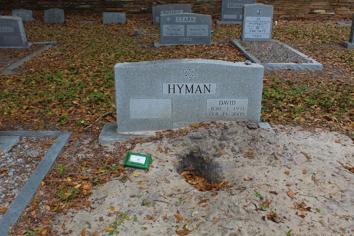 Beth Israel Cemetery — foto 5