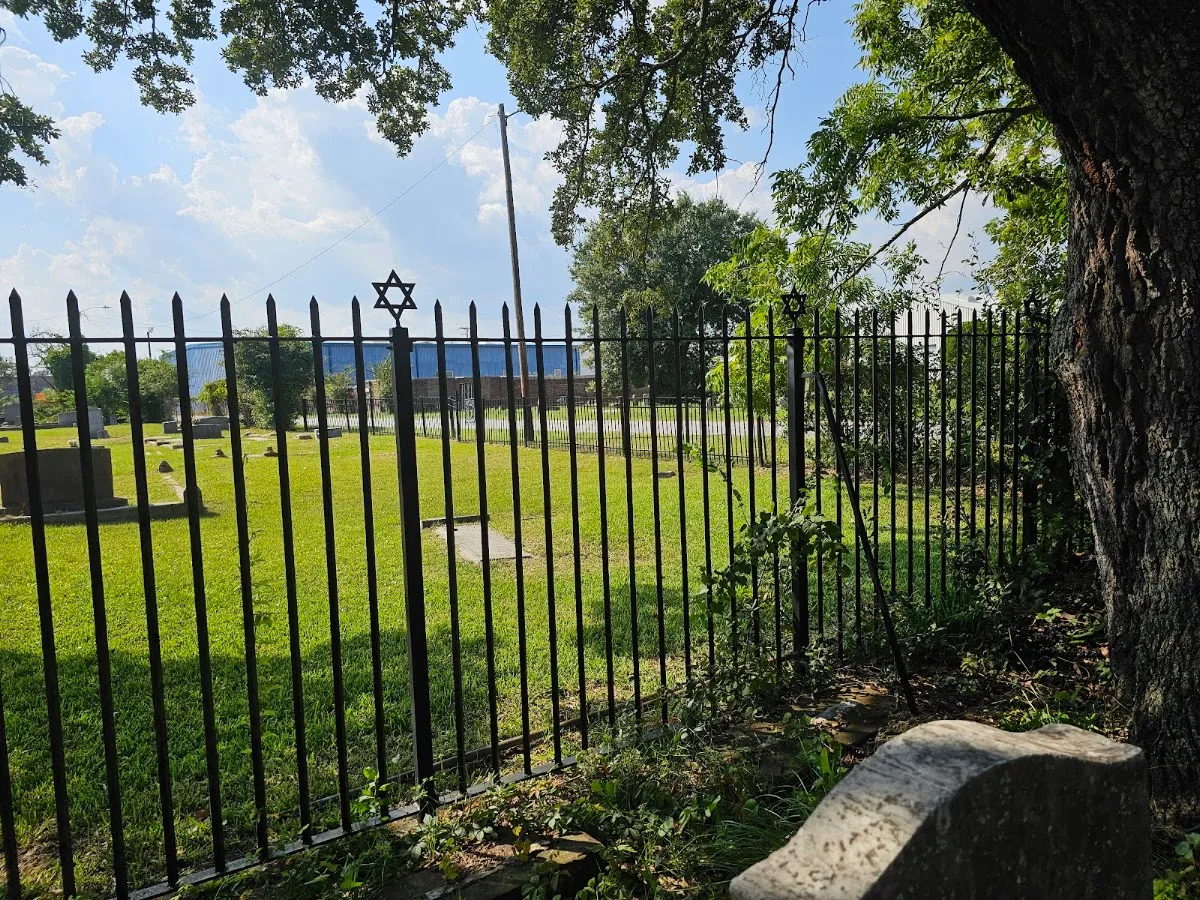 Beth Israel Magnolia Cemetery — photo 4