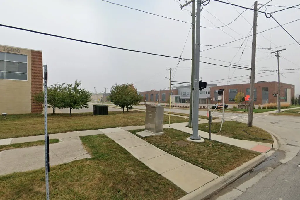 Beth Jacob High School — foto 2