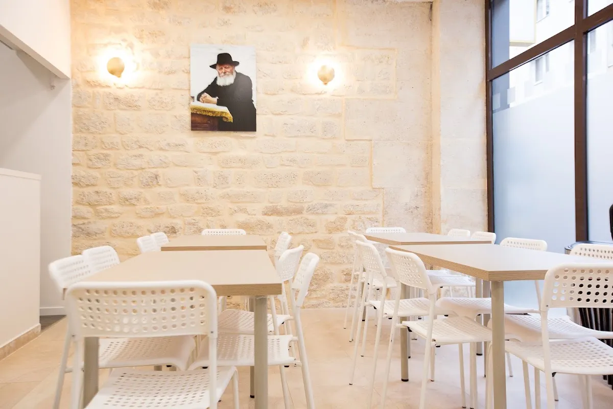 Beth Loubavitch Bastille — foto 4