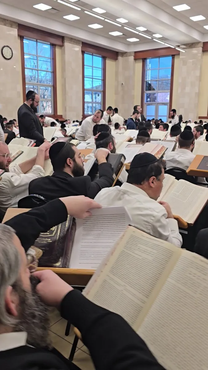 Beth Medrash Govoha - Bais Aharon — foto 5