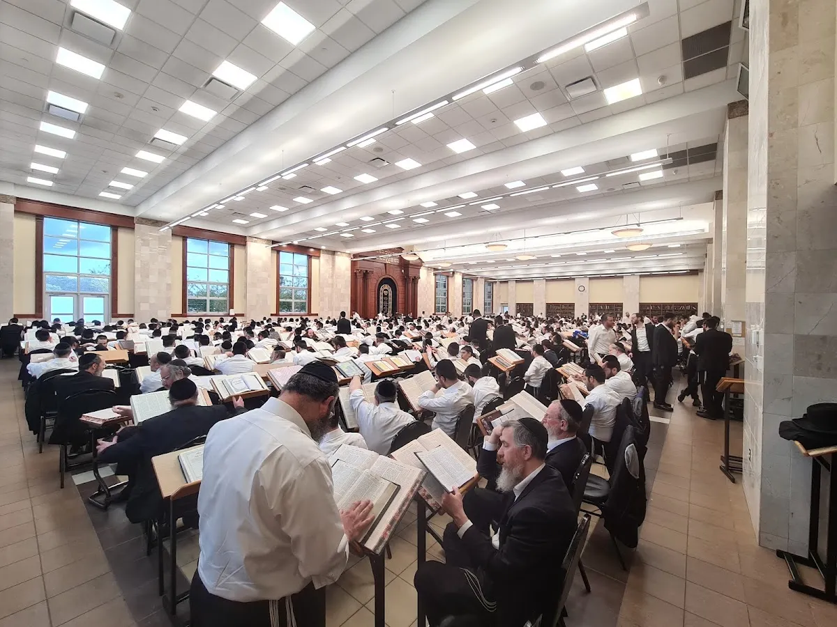 Beth Medrash Govoha - Bais Aharon — foto 7