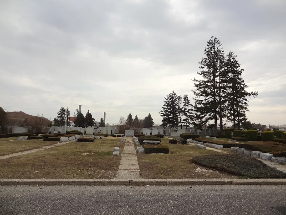 Beth Moses Cemetery — photo 7