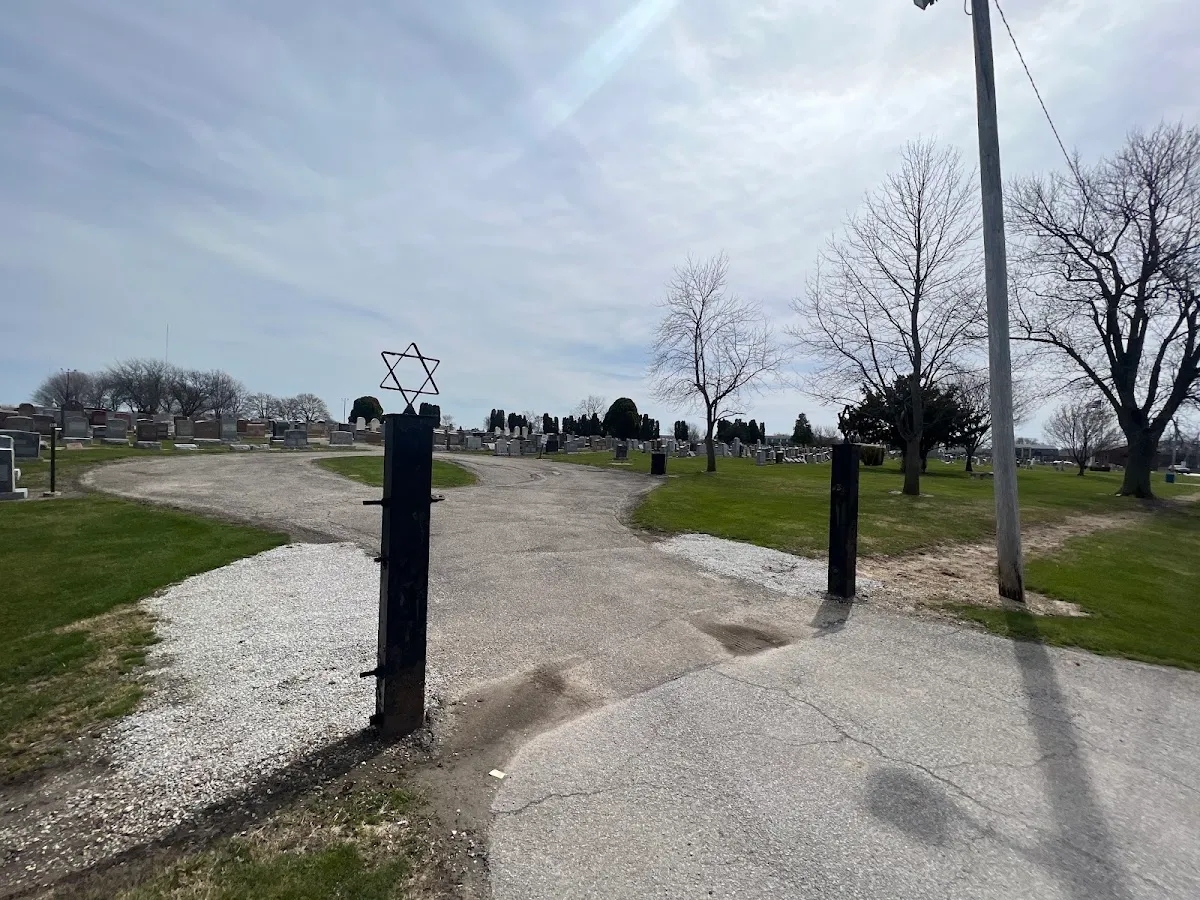 Beth Shalom Cemetery — foto 4