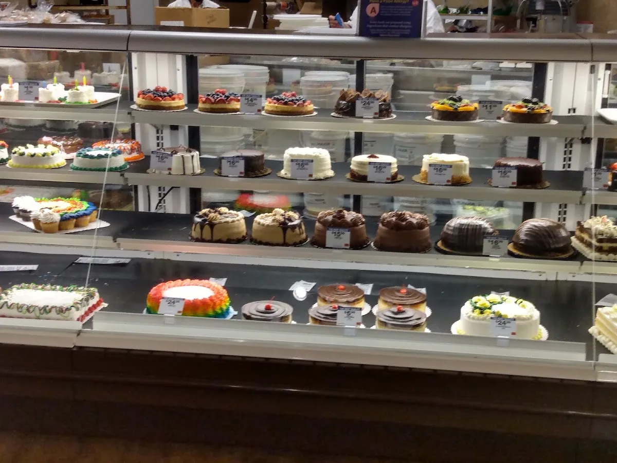 Big Y (Lee) — photo 3