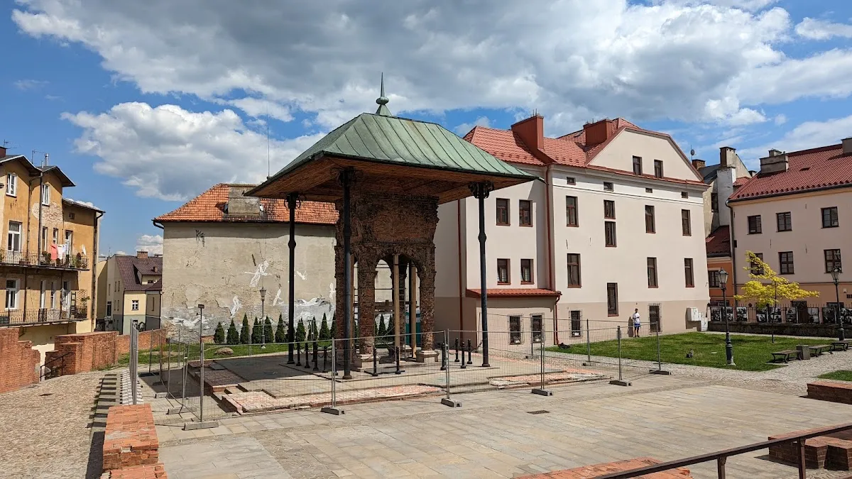 Bima Starej Synagogi w Tarnowie — foto 3