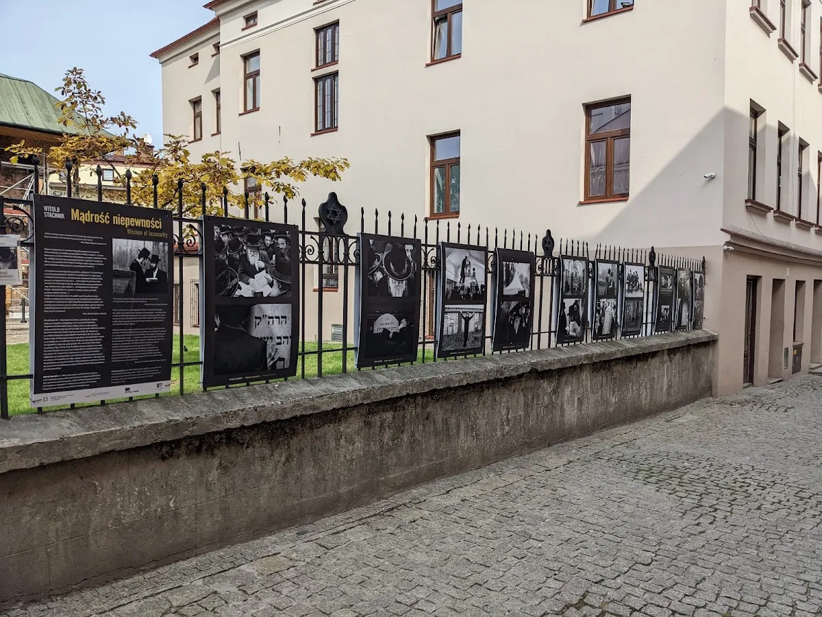 Bima Starej Synagogi w Tarnowie — foto 4