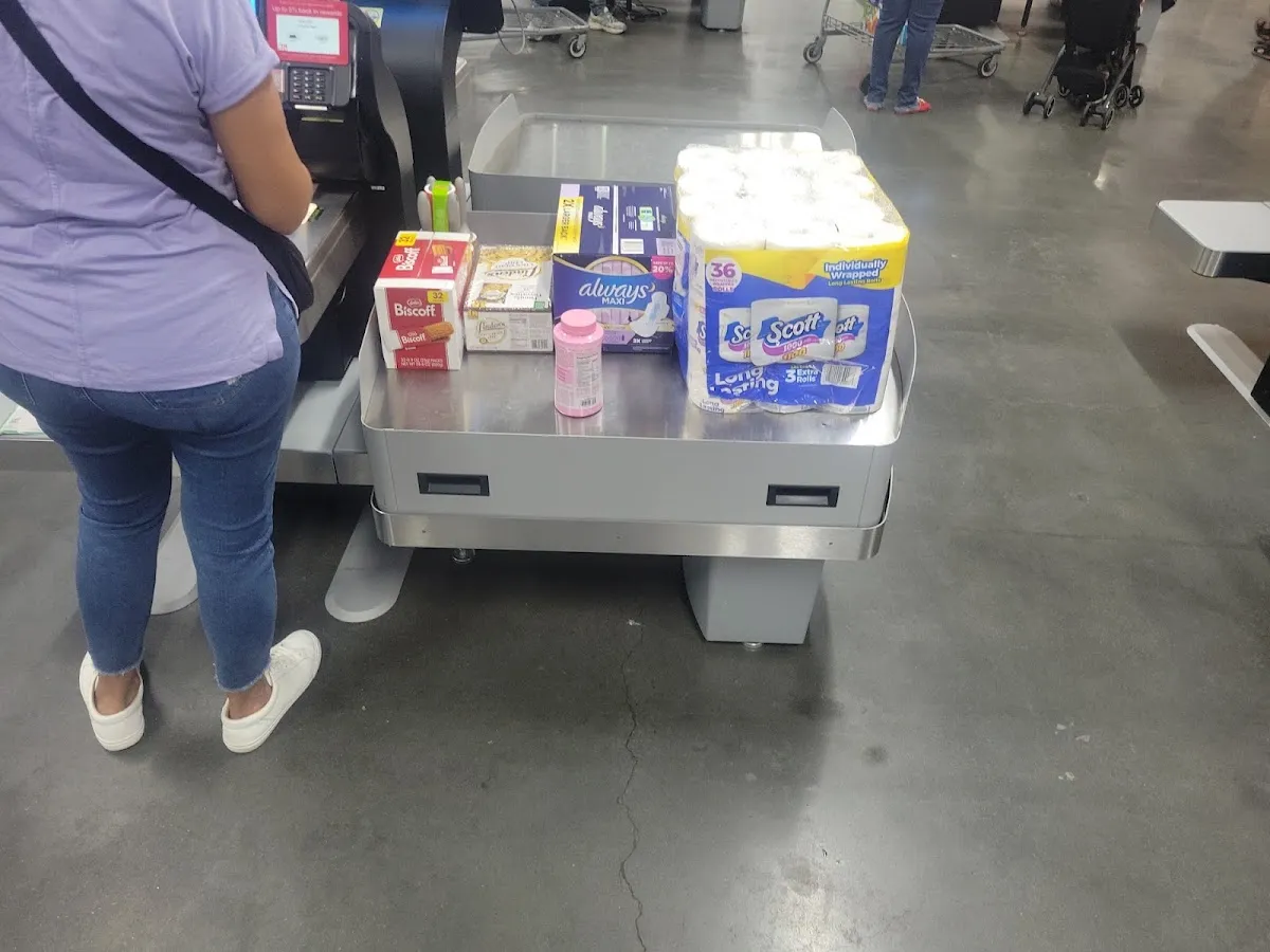 BJ's Wholesale Club (Bronx) — photo 5