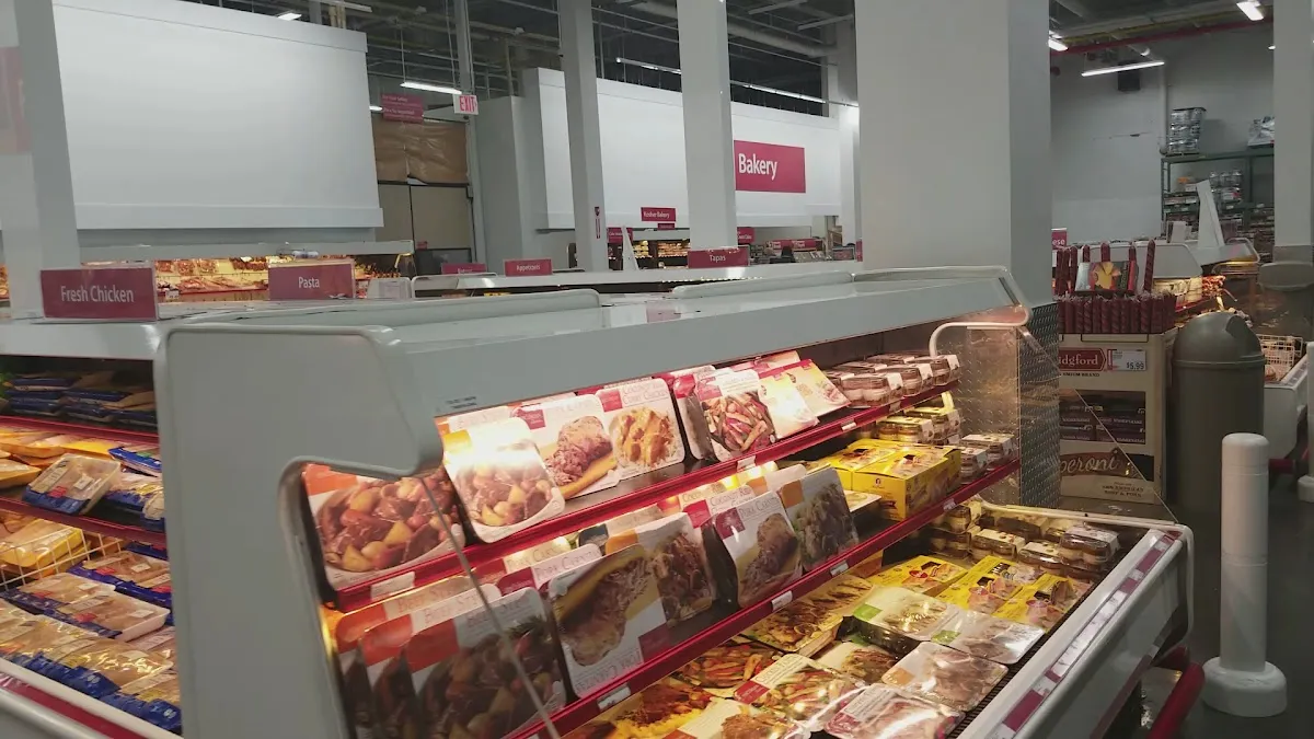 BJ's Wholesale Club (Canarsie) — photo 2