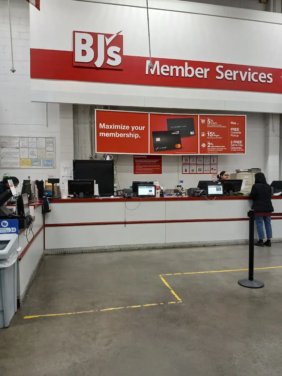 BJ's Wholesale Club (College Point) — foto 4