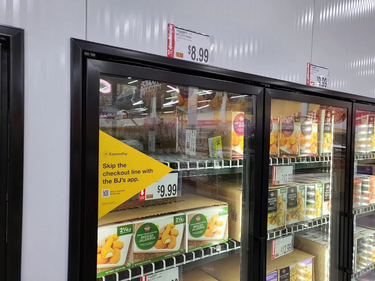 BJ's Wholesale Club (Commack) — photo 8