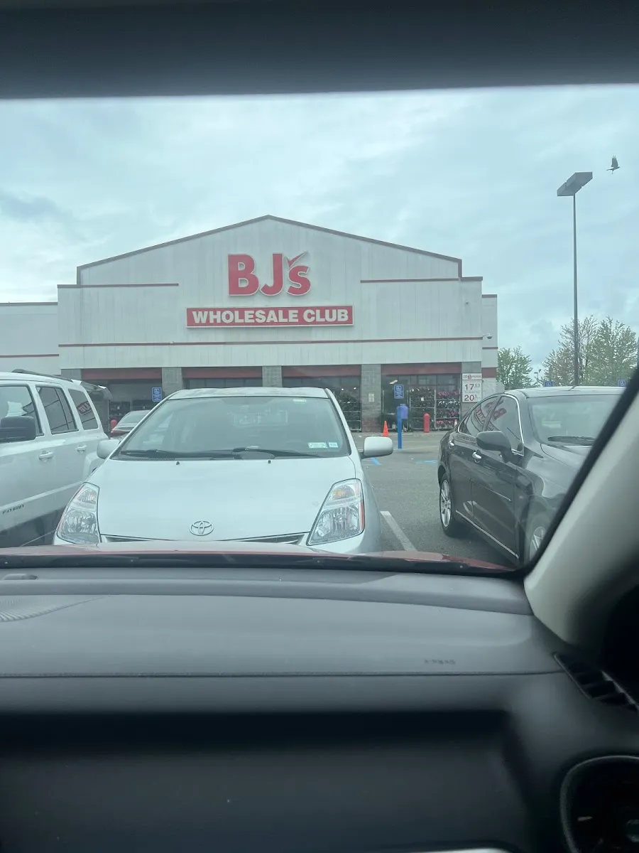 BJ's Wholesale Club (Freeport) — foto 3