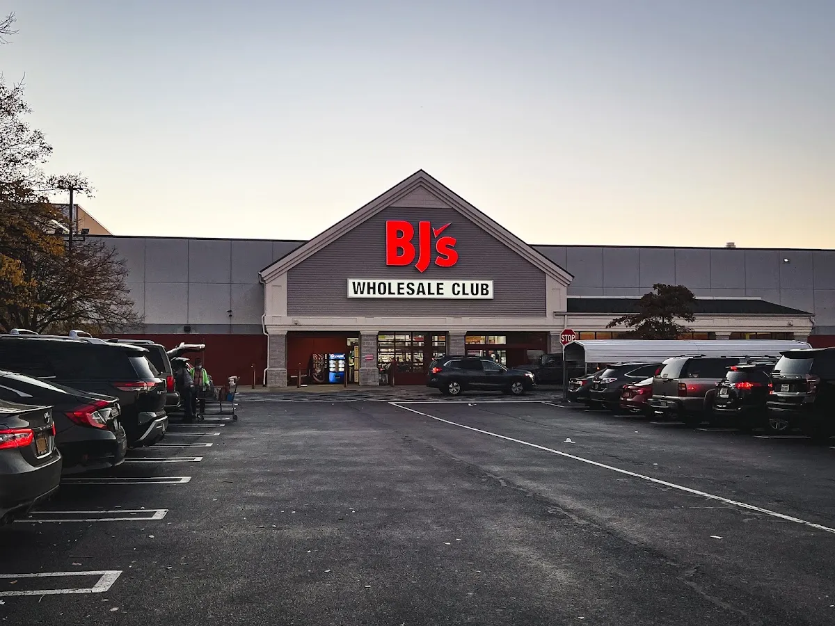 BJ's Wholesale Club (Garden City)