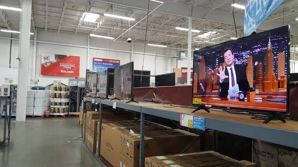 BJ's Wholesale Club (Westbury) — photo 8