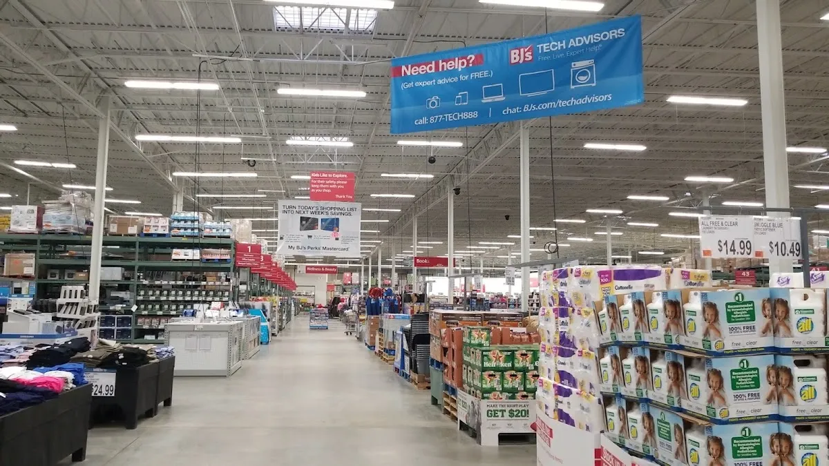 BJ's Wholesale Club (Williamsville) — photo 4