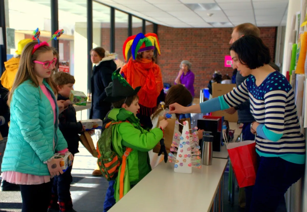 BJEP, the Jewish Sunday school with all-Brandeis student teachers — photo 5