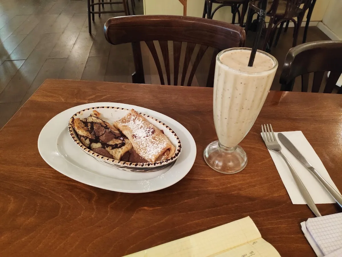 Blintzes Cafe