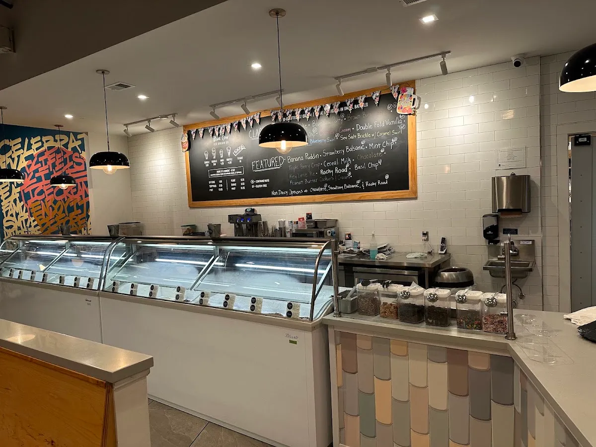 Blue Cow Ice Cream Co. (Village Shopping Center) — photo 5