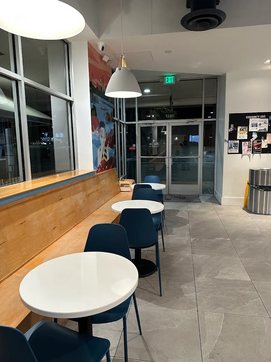 Blue Cow Ice Cream Co. (Village Shopping Center) — photo 6