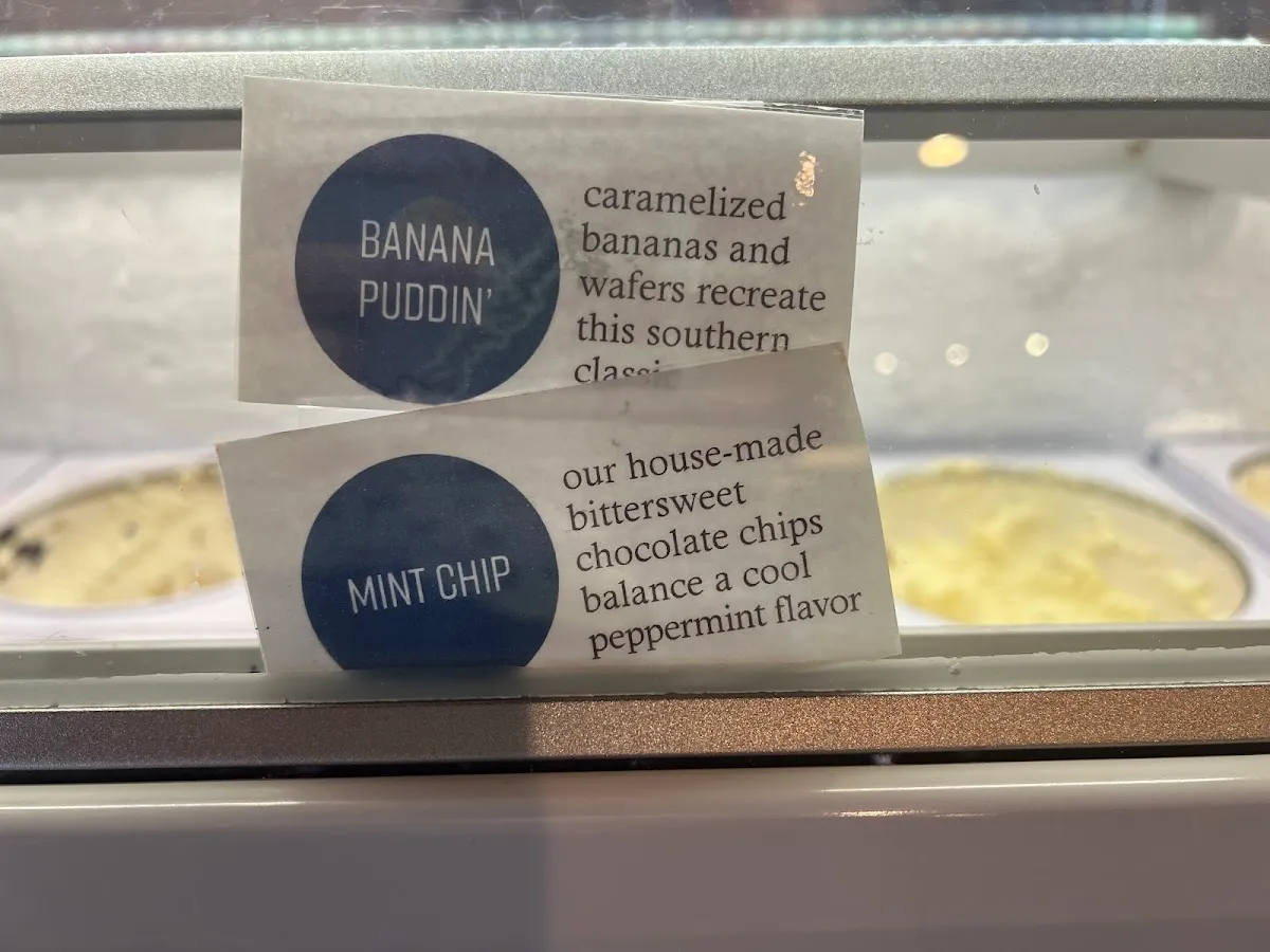 Blue Cow Ice Cream Co. (Village Shopping Center) — photo 7