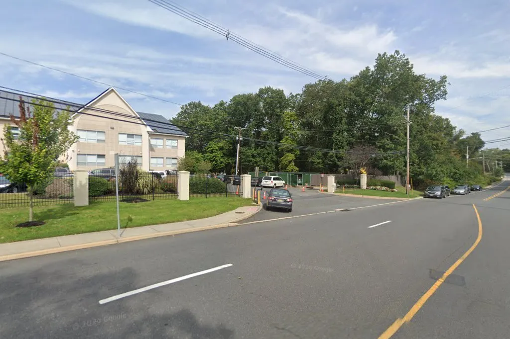 Bnos Yaakov Elementary School — photo 2