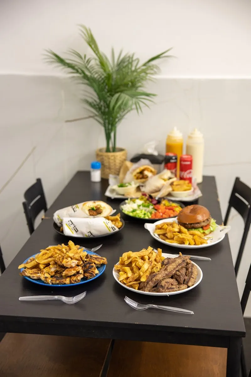 Bo'a Shawarma — photo 2