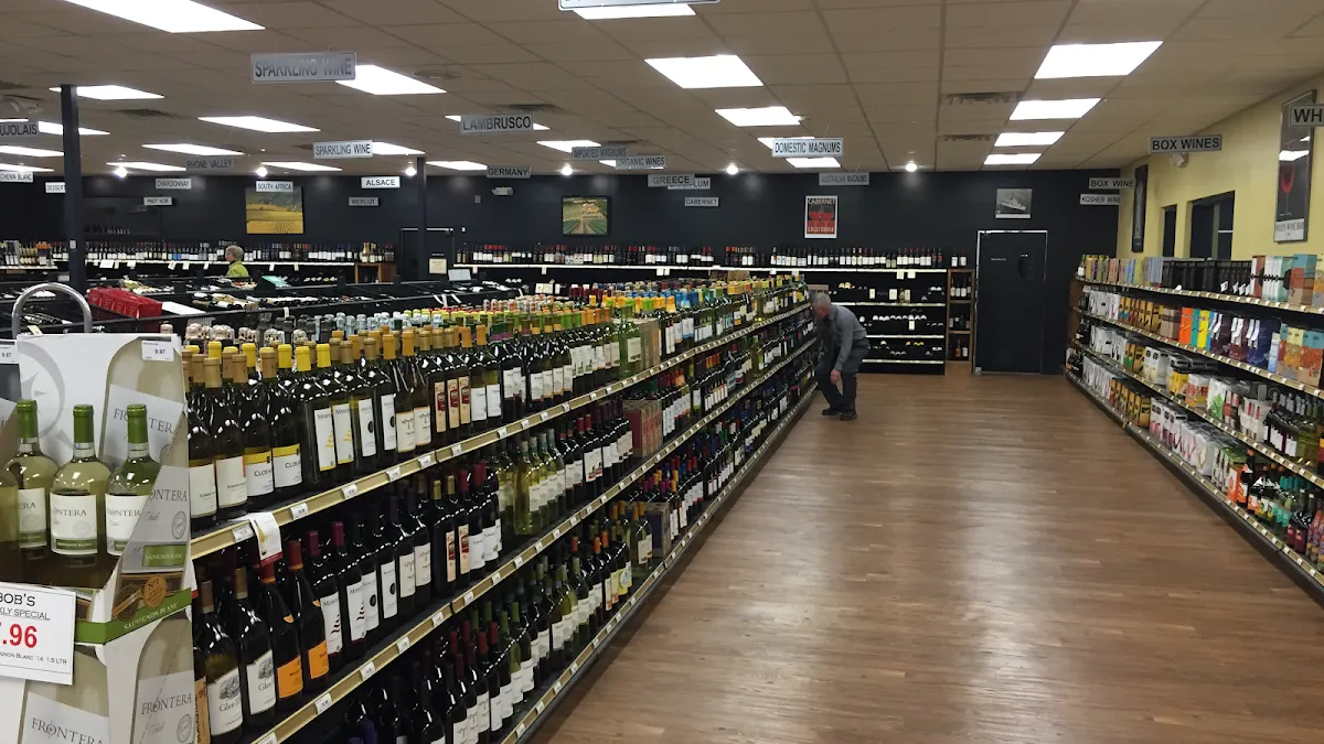 Bob's Liquor & Wine — photo 2