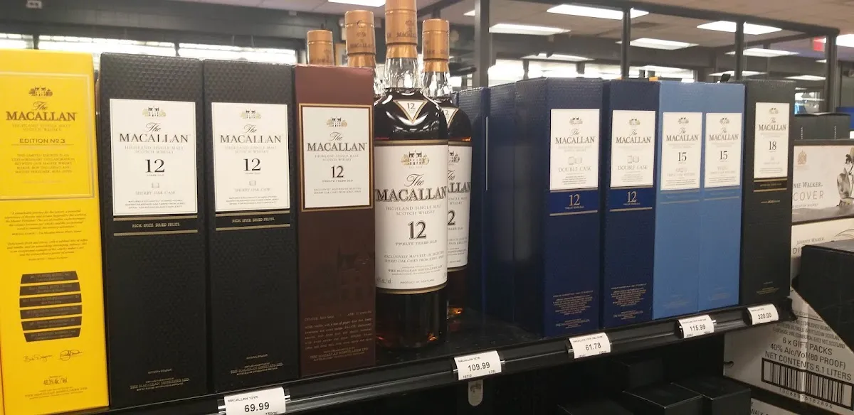 Bob's Liquor & Wine — photo 7