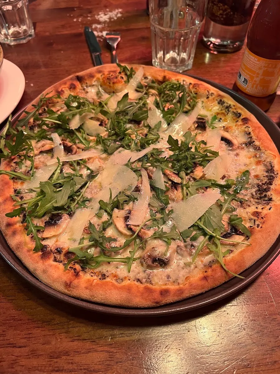 Bond Restaurant — foto 5