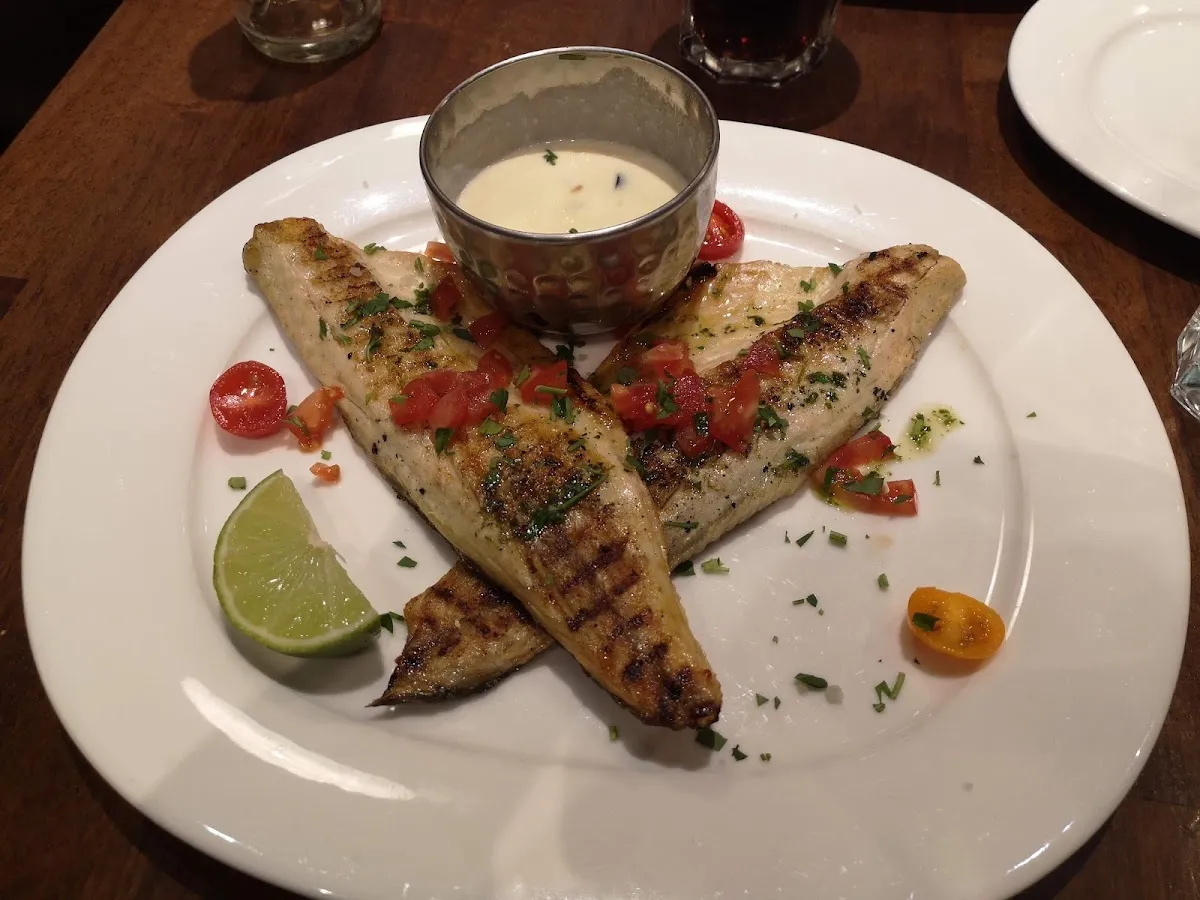 Bond Restaurant — foto 10