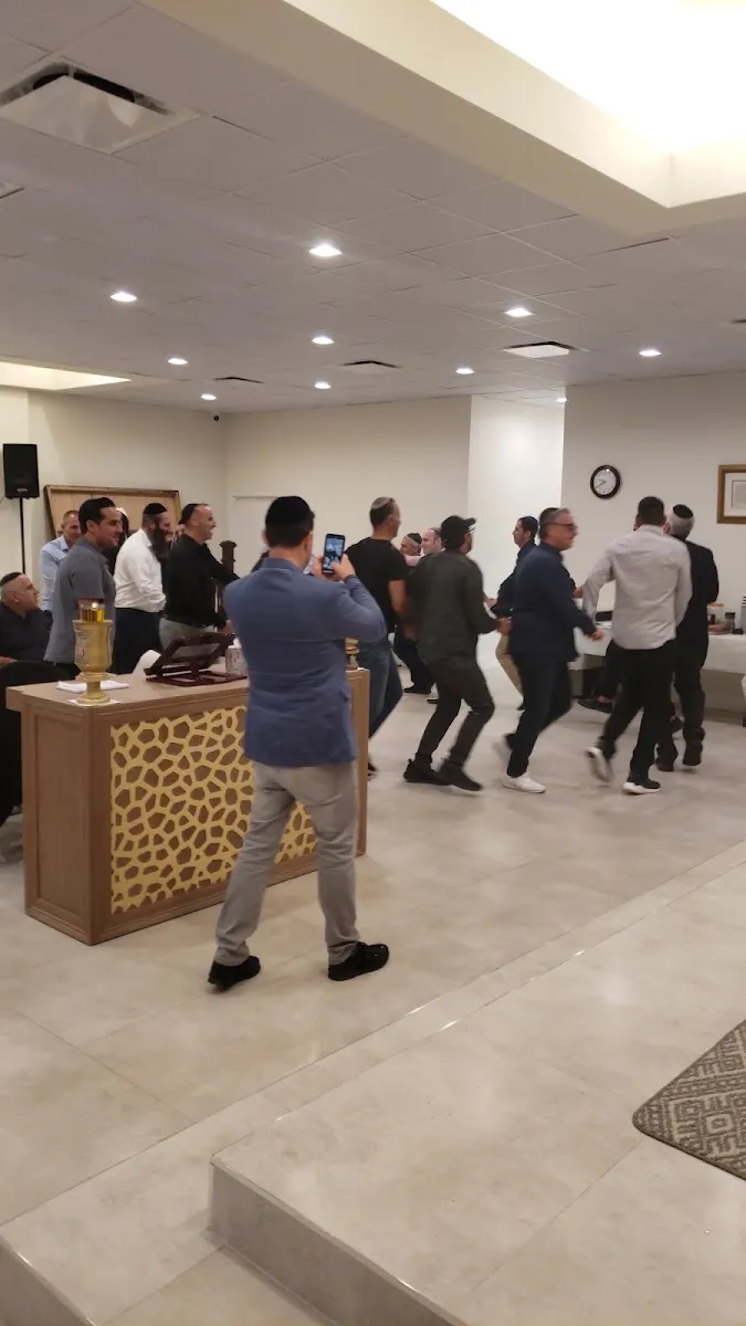 Breslev Learning Center Shuvu Banim Miami — photo 10