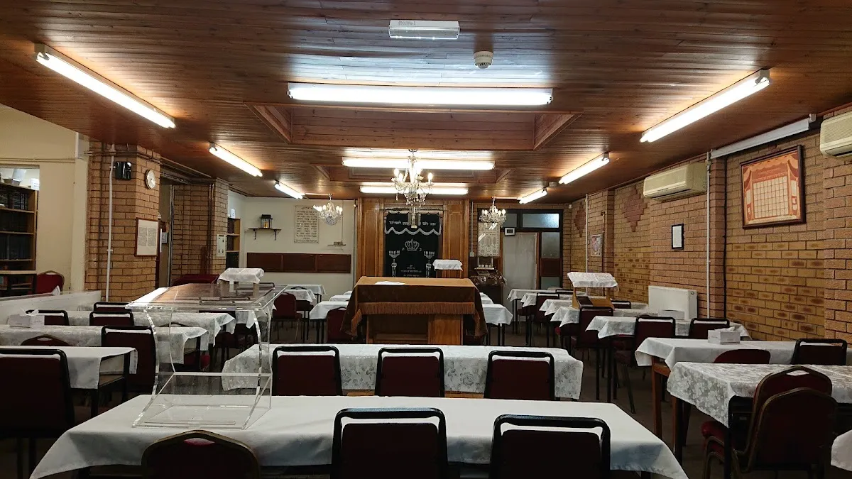 Breslev shul