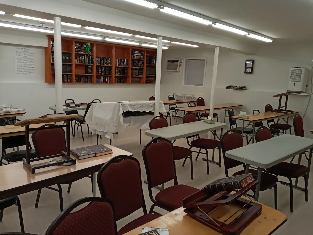 Breslov Shul - Mayunois HaNachal — foto 2