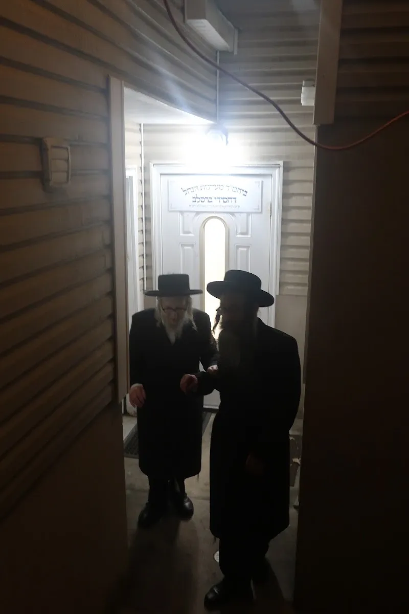 Breslov Shul - Mayunois HaNachal — foto 5