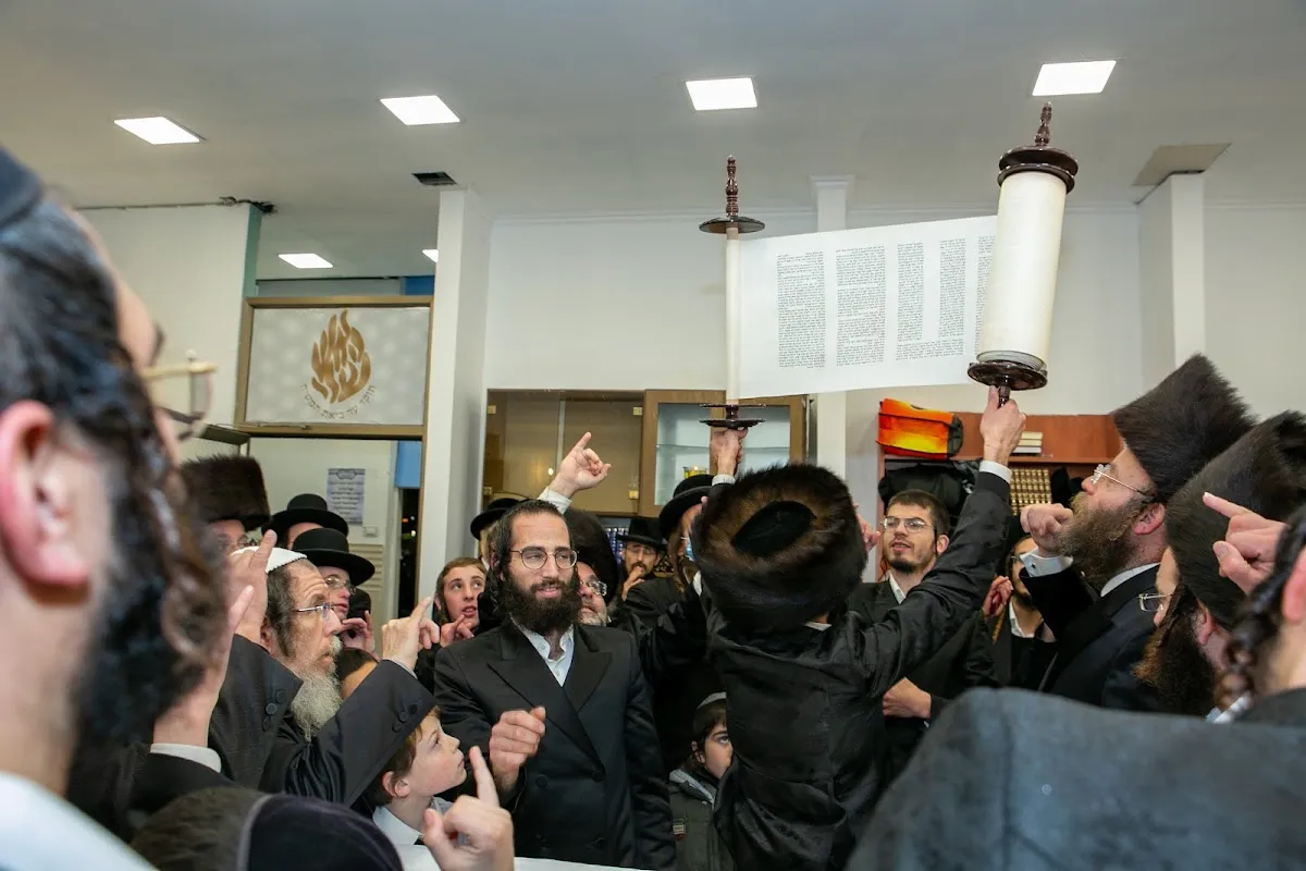 Breslov Synagogue (HaRav Shach St) — foto 2