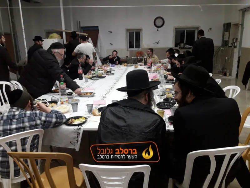 Breslov Synagogue (HaRav Shach St) — foto 6