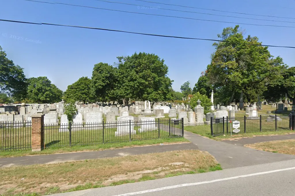 Brith Sholem Cemetery Old Section