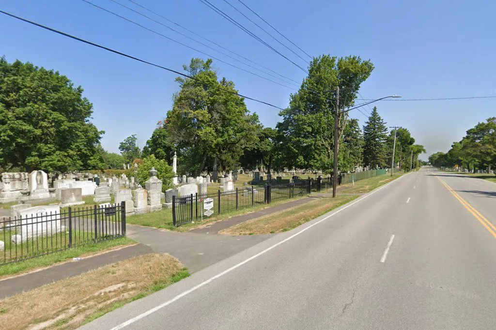 Brith Sholem Cemetery Old Section — foto 2