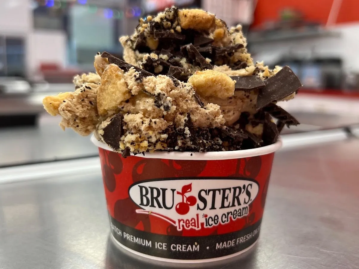 Bruster's Real Ice Cream (Shadyside) — photo 4