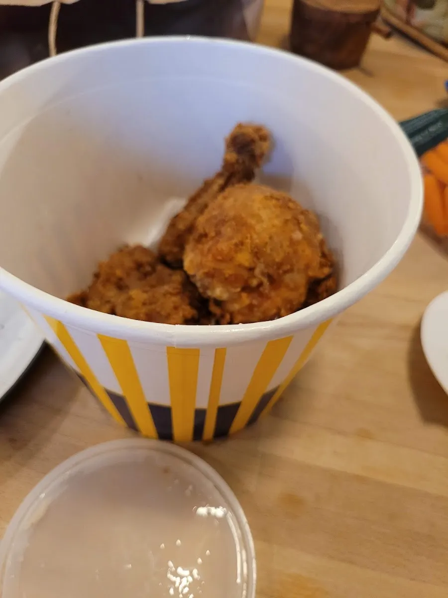 Buckets Fried Chicken — foto 2