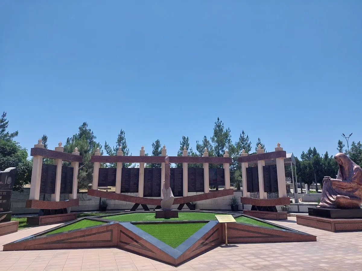 Bukharian Jewish Cemetery of Samarkand — foto 2